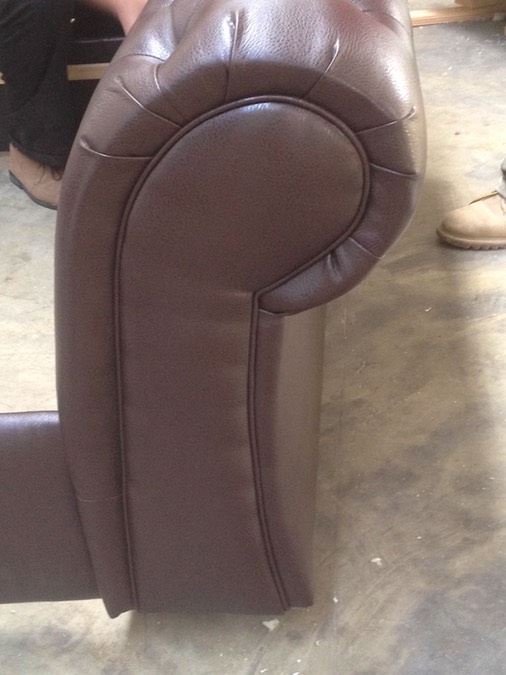 Fully Upholstered Beds  002